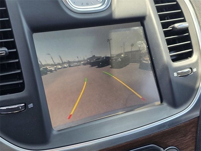 2016 Chrysler 300 4dr Sedan 300C Platinum RWD - 22848620 - 34