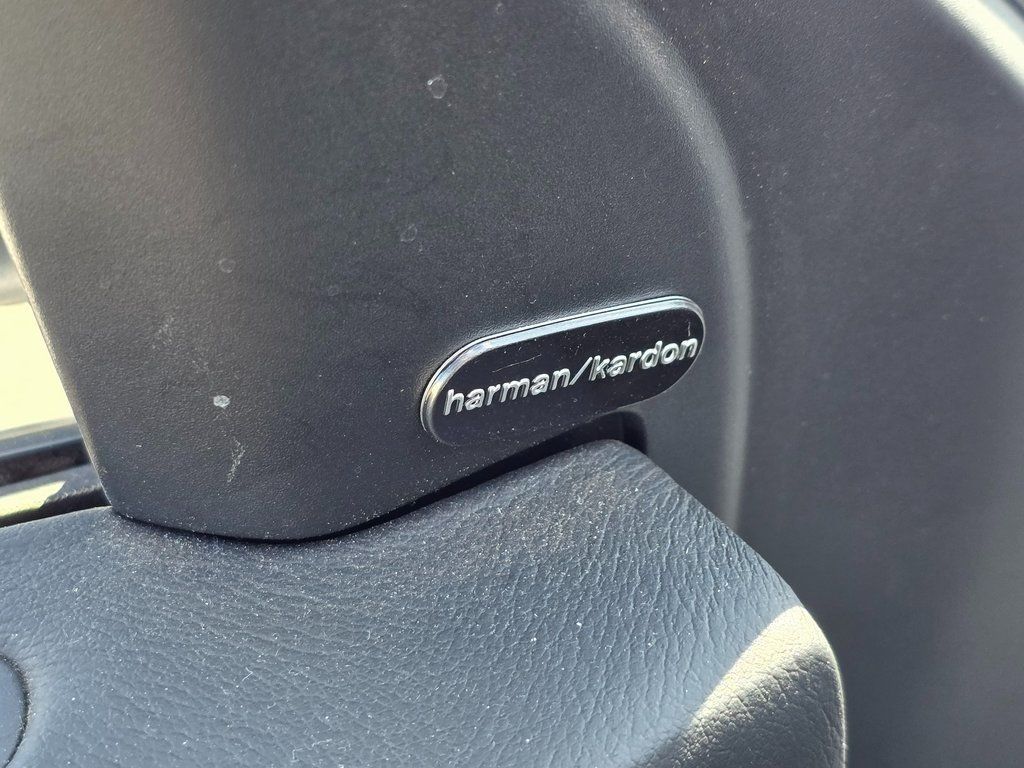 2016 Chrysler 300 4dr Sedan 300C Platinum RWD - 22912173 - 23