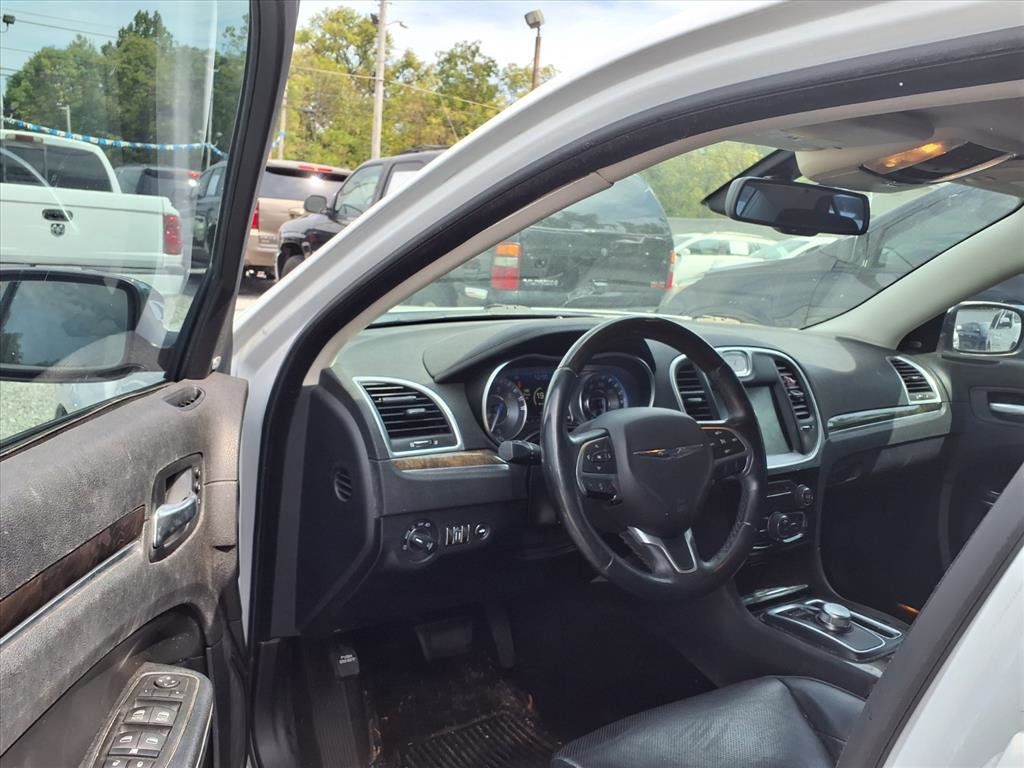 2016 Chrysler 300 4dr Sedan 300C RWD - 22915931 - 5