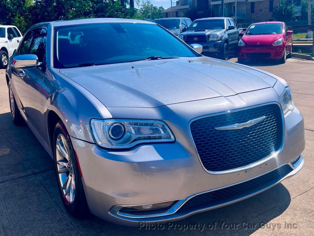 2016 Chrysler 300 4dr Sedan 300C RWD - 22570094 - 2