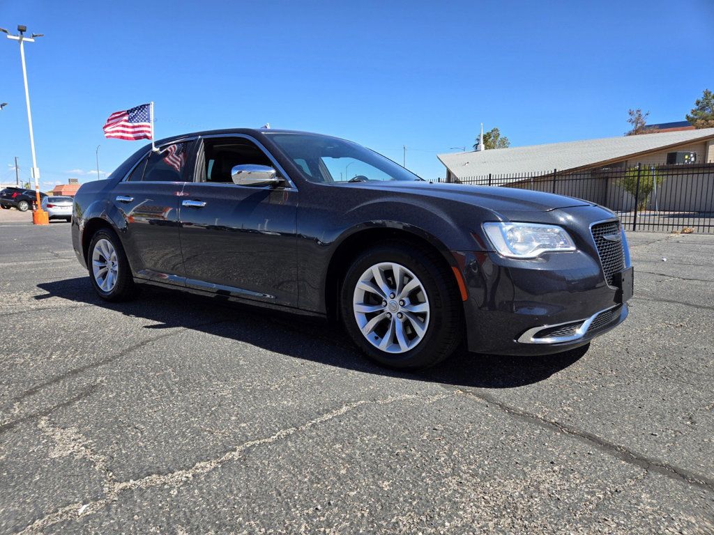 2016 Chrysler 300 4dr Sedan Limited RWD - 22570349 - 3