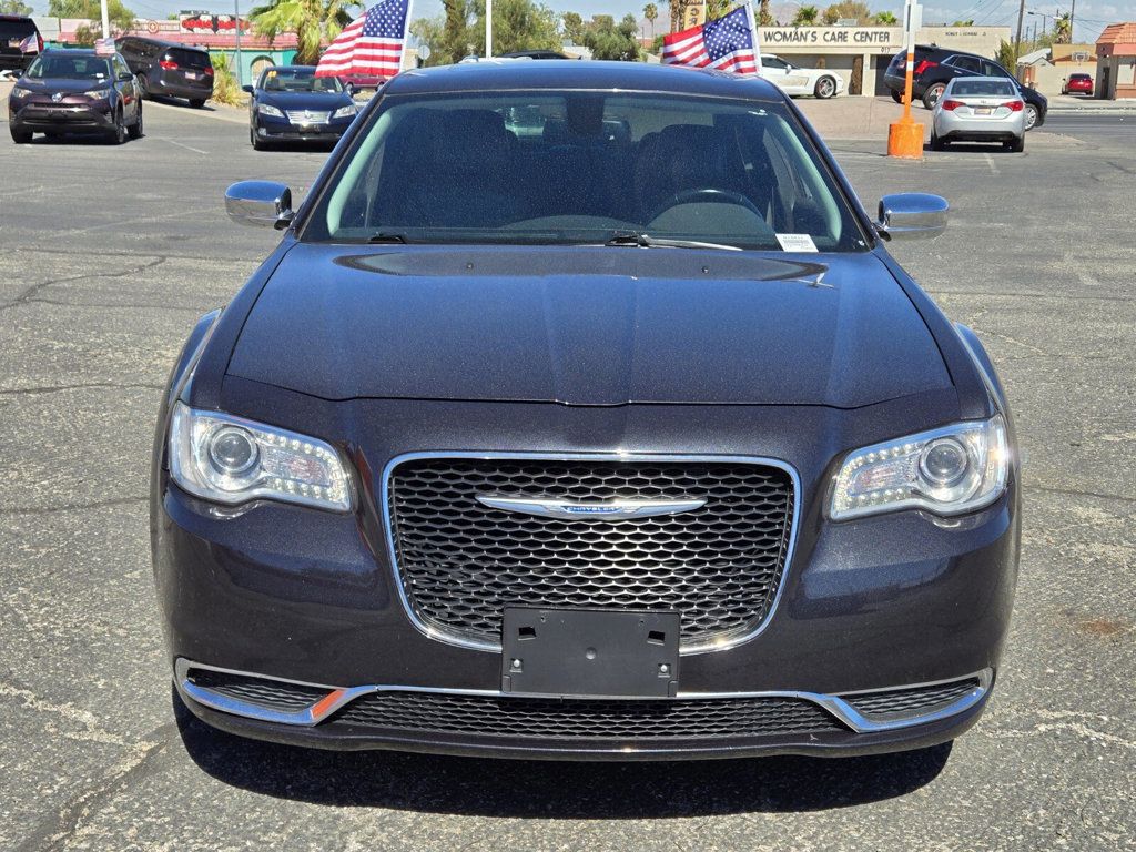 2016 Chrysler 300 4dr Sedan Limited RWD - 22570349 - 4