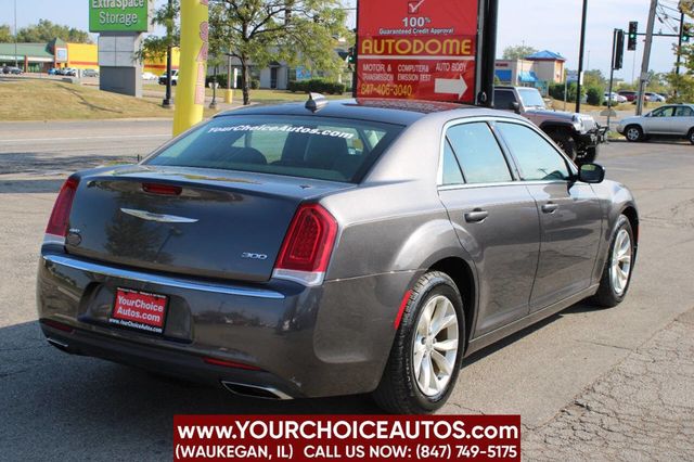 2016 Chrysler 300 4dr Sedan Limited RWD - 22603864 - 4