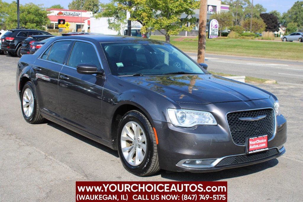 2016 Chrysler 300 4dr Sedan Limited RWD - 22603864 - 6