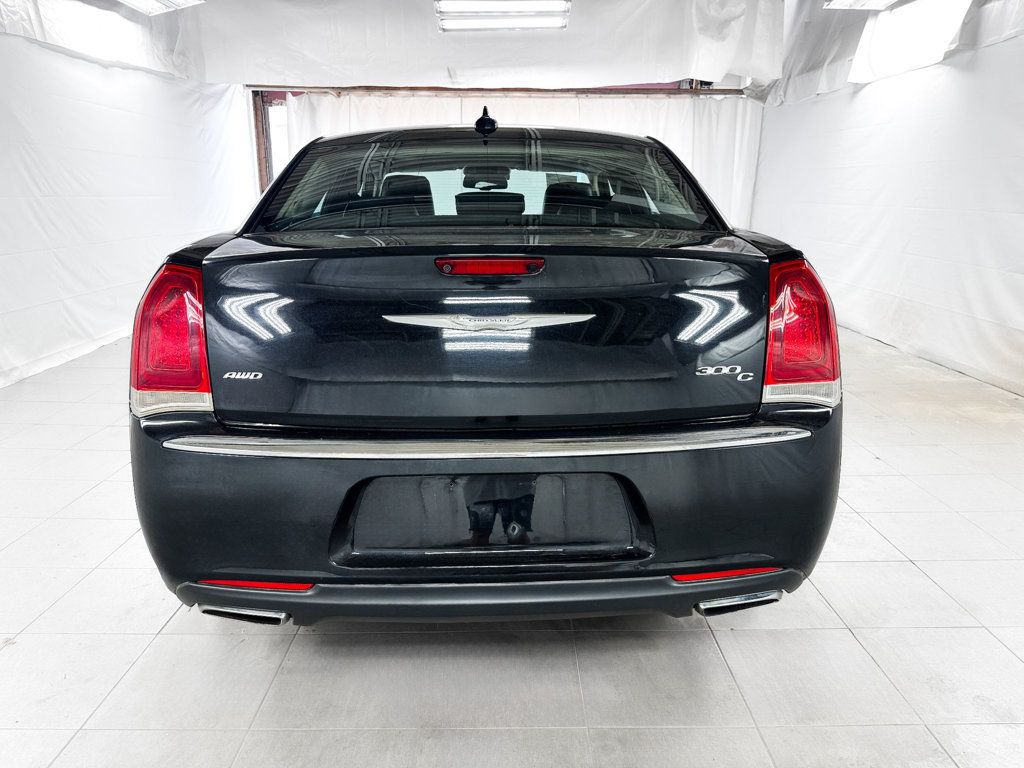 2016 Chrysler 300 C AWD - 23041703 - 4