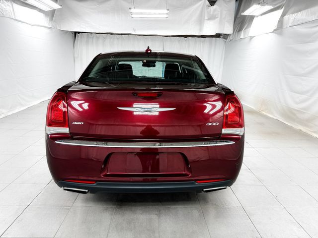 2016 Chrysler 300 LIMITED AWD - 22957259 - 3