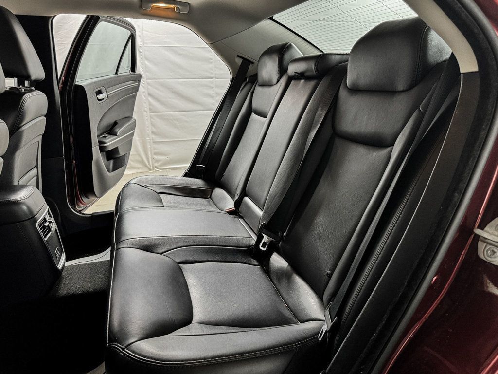 2016 Chrysler 300 LIMITED AWD - 22957259 - 7