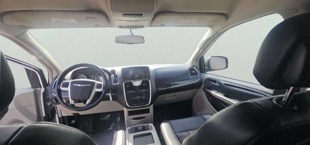 2016 Chrysler Town & Country 4dr Wagon Touring - 22983199 - 9