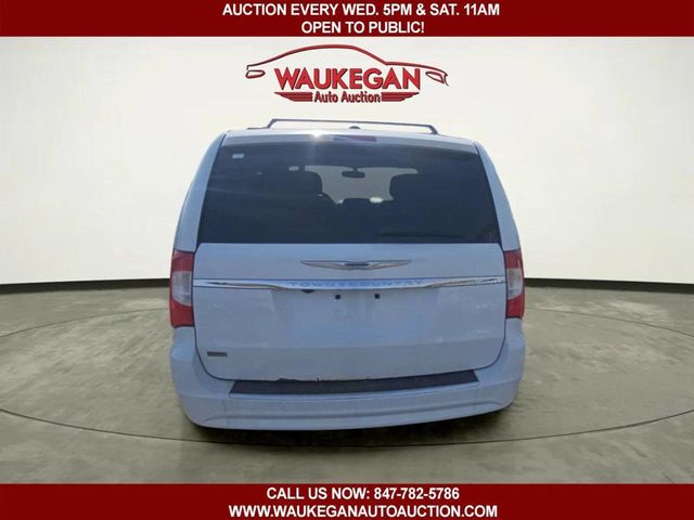 2016 Chrysler Town & Country 4dr Wagon Touring - 22983199 - 6