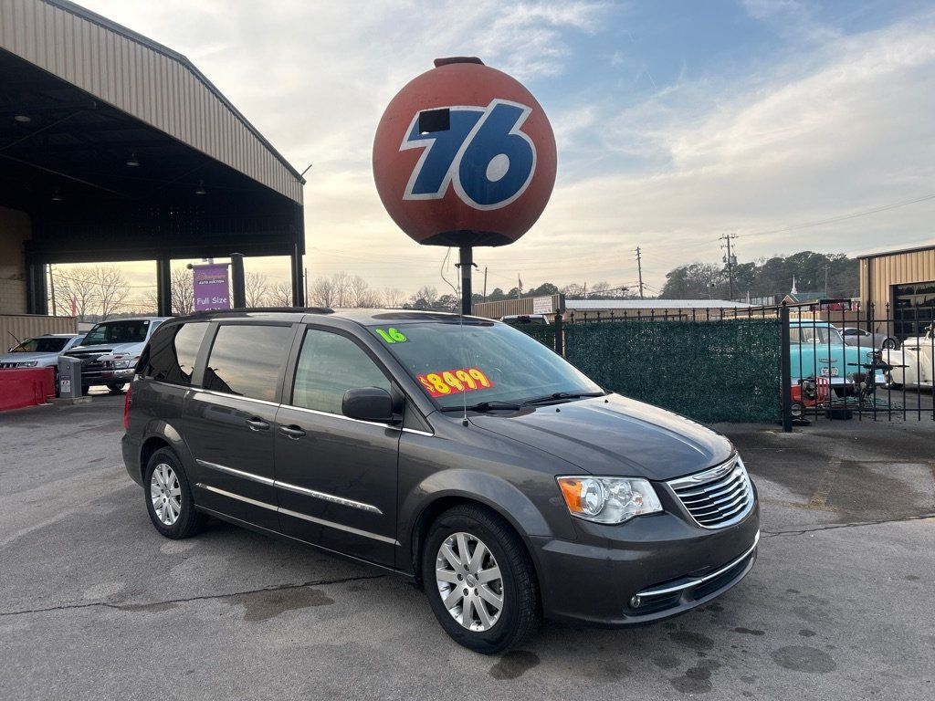 2016 Chrysler Town & Country