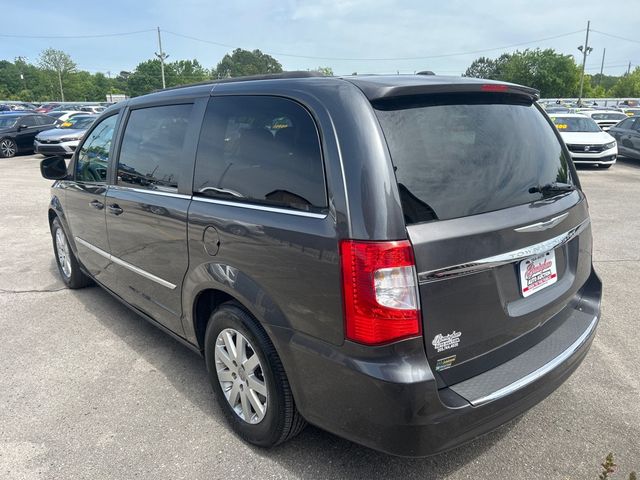 2016 Chrysler Town & Country 4dr Wagon Touring - 23021376 - 14