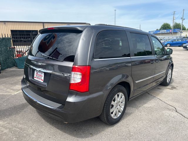 2016 Chrysler Town & Country 4dr Wagon Touring - 23021376 - 3