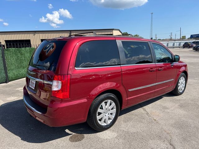 2016 Chrysler Town & Country 4dr Wagon Touring - 23064917 - 3