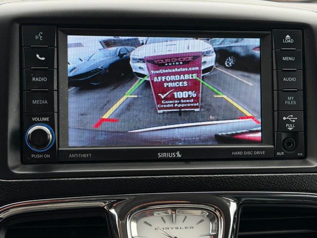 2016 Chrysler Town & Country 4dr Wagon Touring - 22970612 - 39