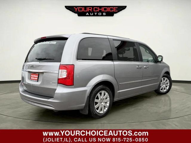 2016 Chrysler Town & Country 4dr Wagon Touring - 22970612 - 7