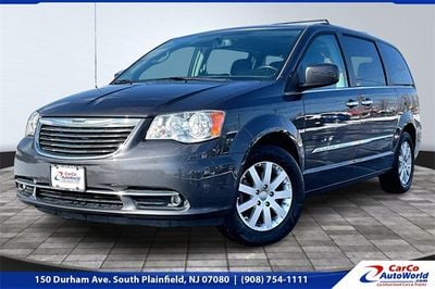 2016 Chrysler Town & Country