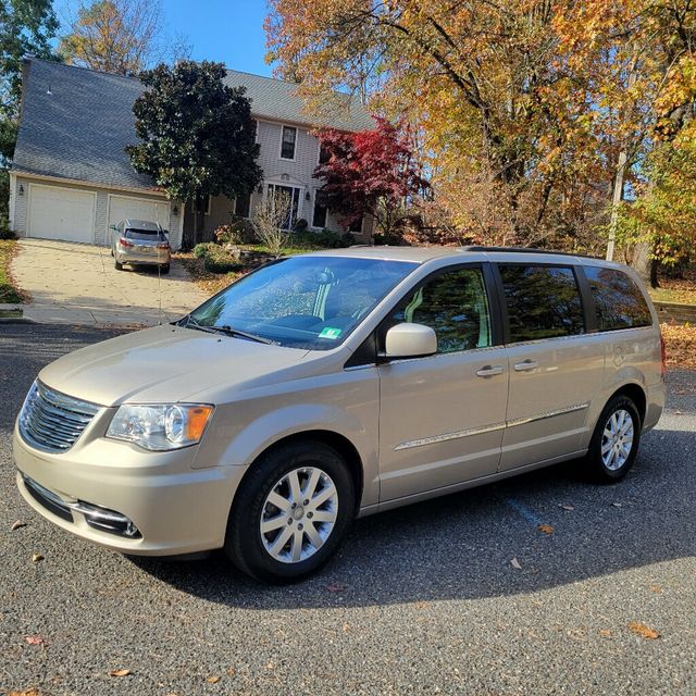 2016 Chrysler Town & Country 4dr Wagon Touring - 22637401 - 0