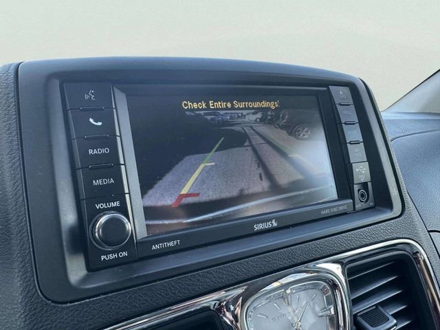 2016 Chrysler Town & Country 4dr Wagon Touring-L Anniversary Edition - 23033084 - 32