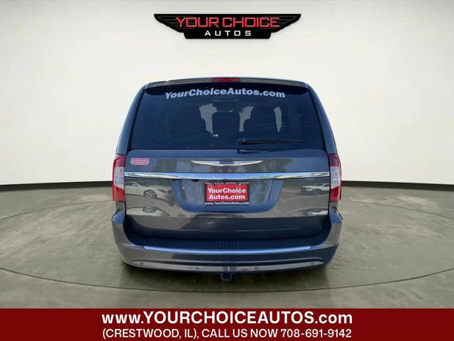 2016 Chrysler Town & Country 4dr Wagon Touring-L Anniversary Edition - 23033084 - 3