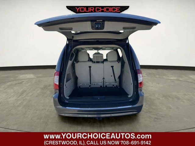 2016 Chrysler Town & Country 4dr Wagon Touring-L Anniversary Edition - 23033084 - 8