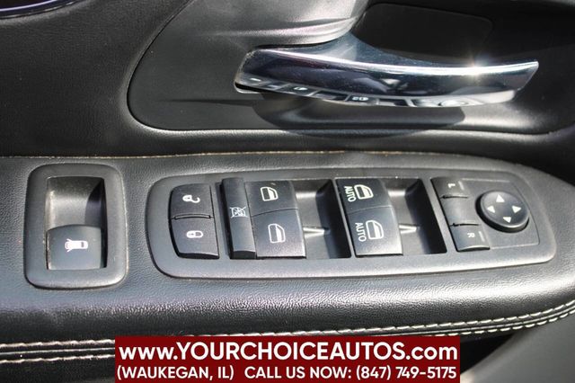 2016 Chrysler Town & Country Touring L 4dr Mini Van - 22913934 - 26