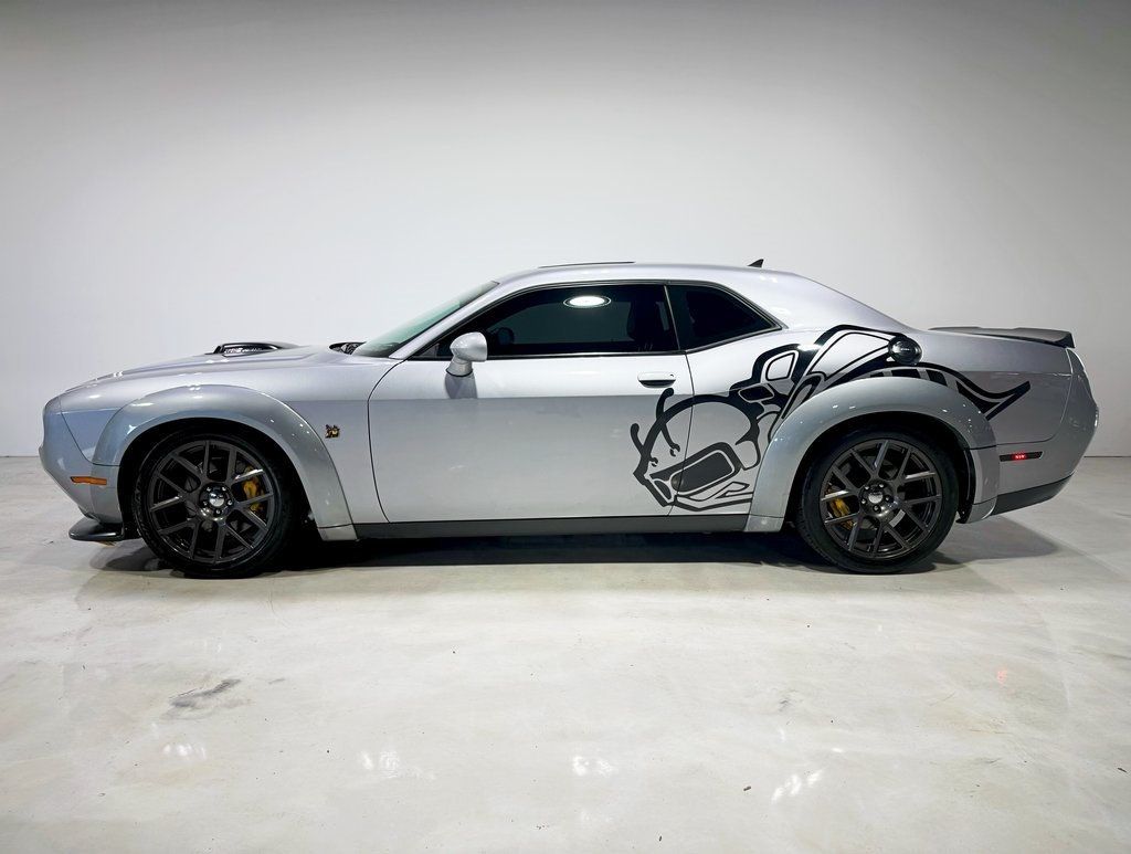 2016 Dodge Challenger 392 Scat Pack Shaker photo 4