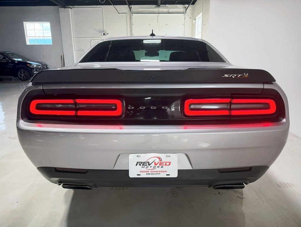 2016 Dodge Challenger 392 Scat Pack Shaker photo 6