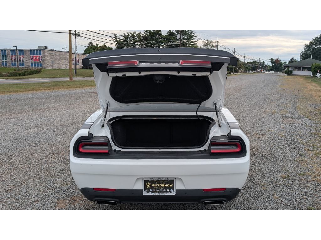 2016 Dodge Challenger 392 Scat Pack Shaker photo 10