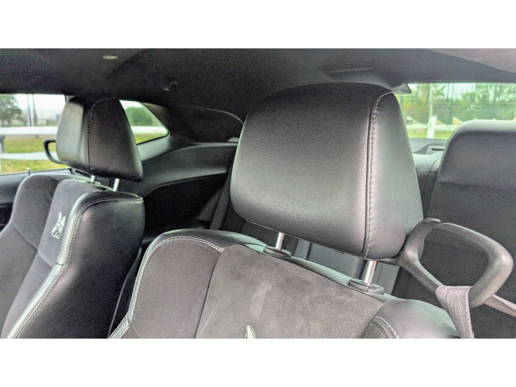 2016 Dodge Challenger 392 Scat Pack Shaker photo 12