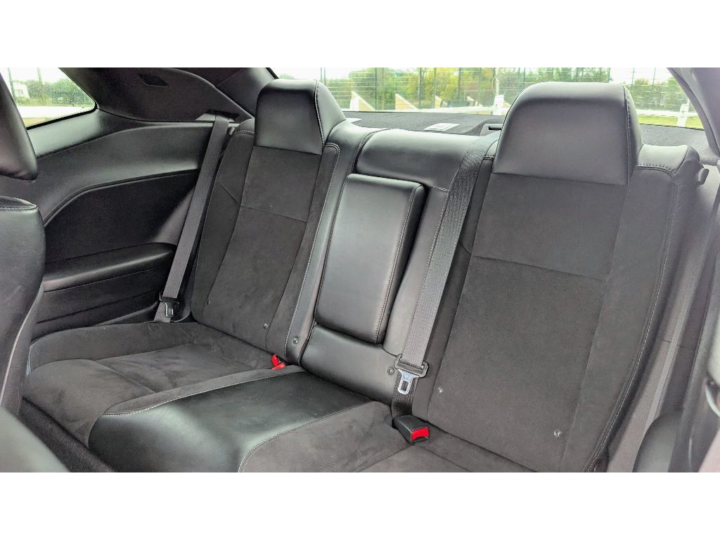 2016 Dodge Challenger 392 Scat Pack Shaker photo 13
