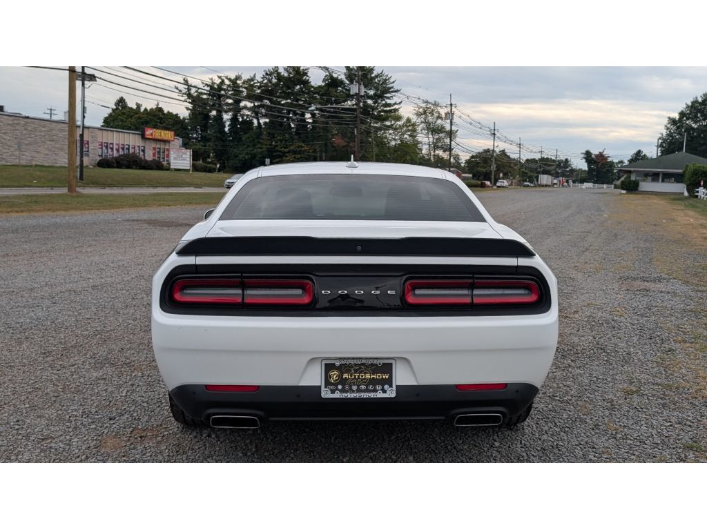 2016 Dodge Challenger 392 Scat Pack Shaker photo 6