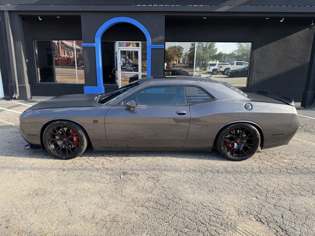 2016 Dodge Challenger 2dr Coupe SRT 392 - 23083270 - 18