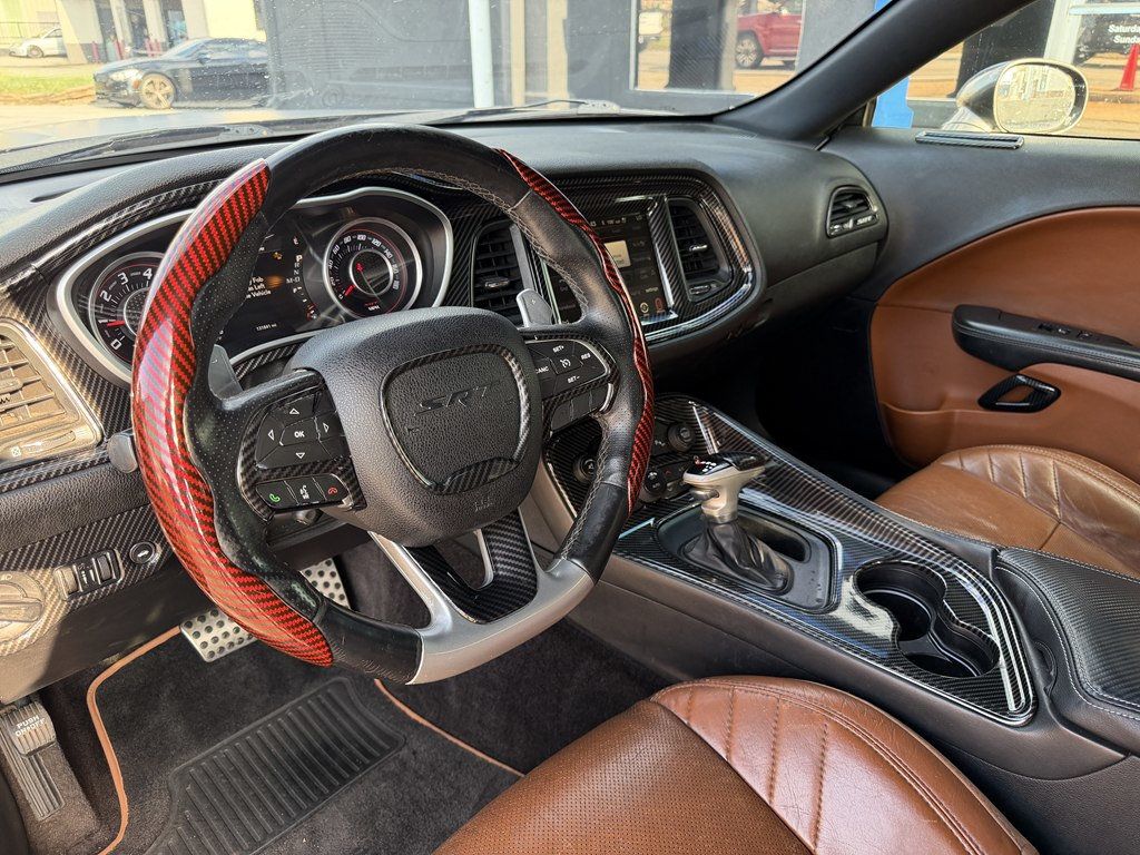 2016 Dodge Challenger 2dr Coupe SRT 392 - 23083270 - 30