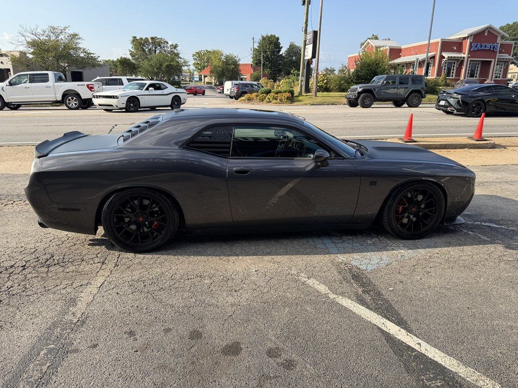 2016 Dodge Challenger 2dr Coupe SRT 392 - 23083270 - 8