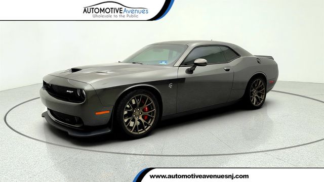2016 Dodge Challenger 2dr Coupe SRT Hellcat w/ Power Sunroof & 20'' SRT Forged Wheels - 23029884 - 0