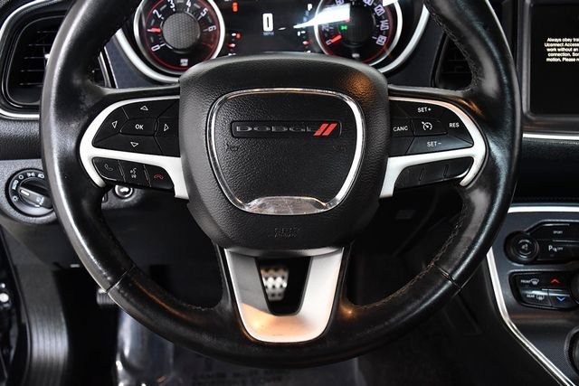 2016 Dodge Challenger 2dr Coupe SXT - 23060398 - 16