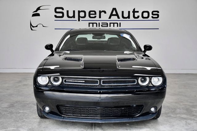 2016 Dodge Challenger 2dr Coupe SXT - 23060398 - 1