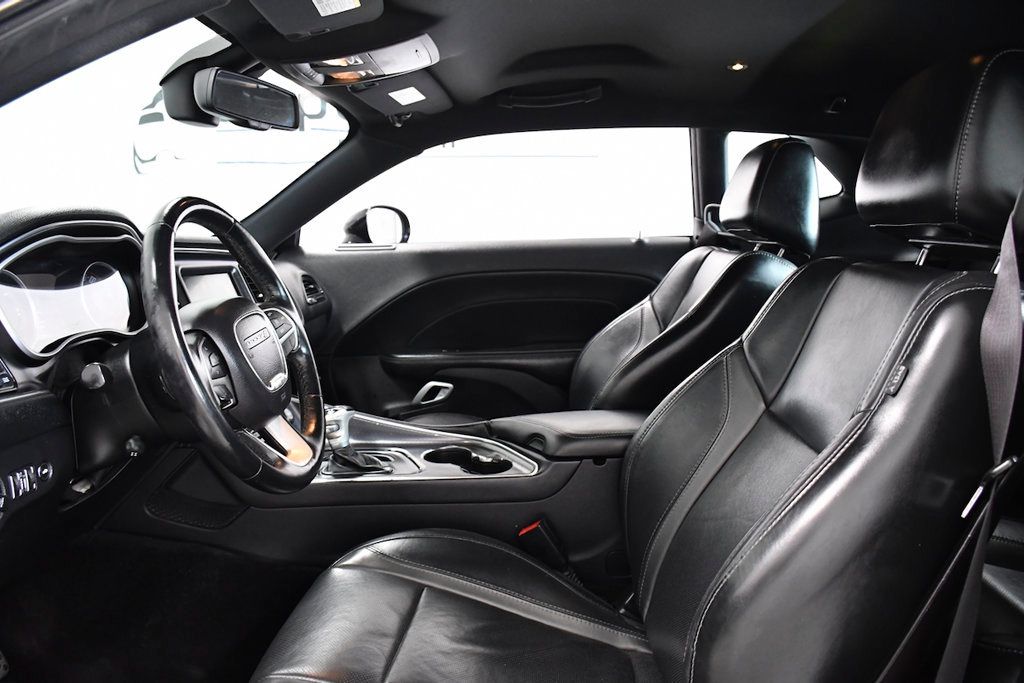 2016 Dodge Challenger 2dr Coupe SXT - 23060398 - 6
