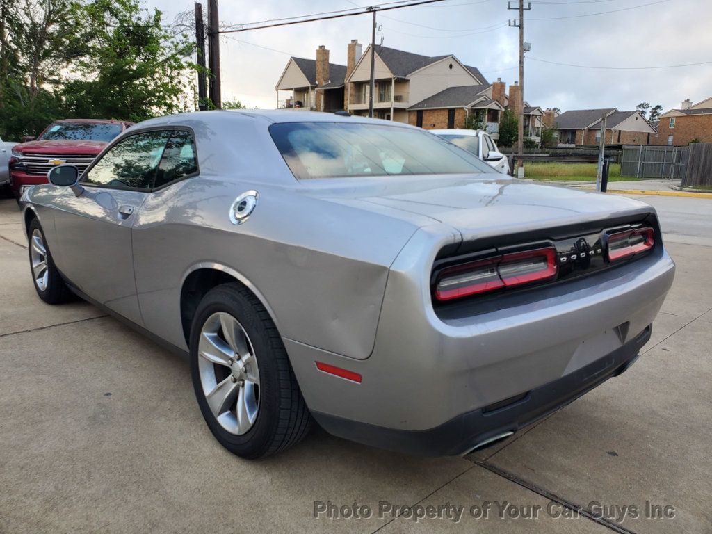 2016 Dodge Challenger 2dr Coupe SXT - 23002250 - 10