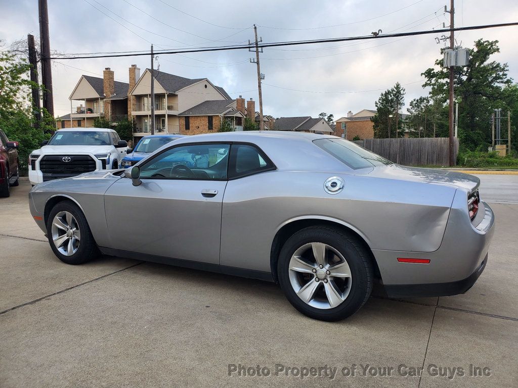 2016 Dodge Challenger 2dr Coupe SXT - 23002250 - 11
