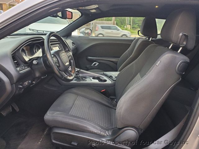 2016 Dodge Challenger 2dr Coupe SXT - 23002250 - 17