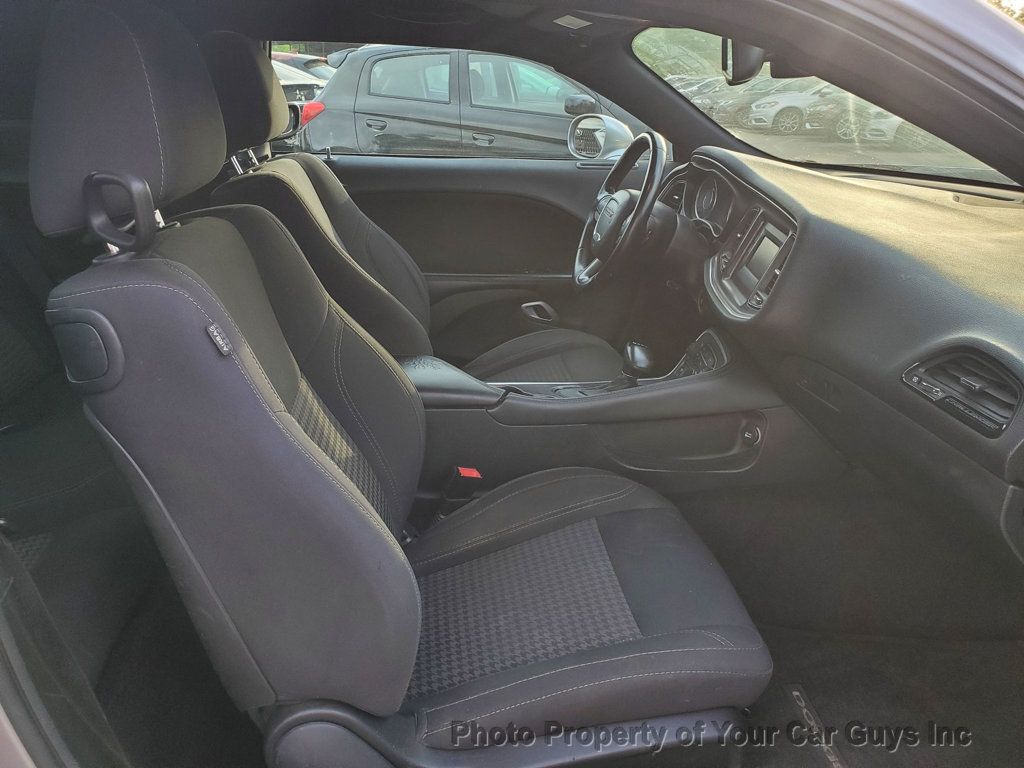 2016 Dodge Challenger 2dr Coupe SXT - 23002250 - 18