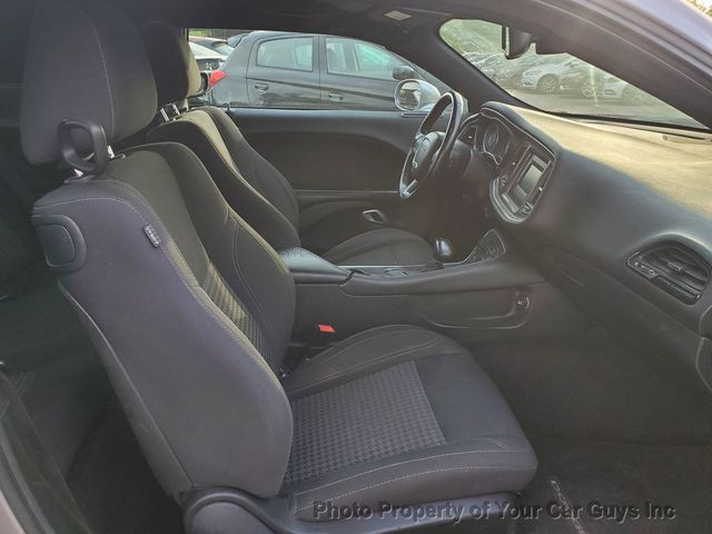 2016 Dodge Challenger 2dr Coupe SXT - 23002250 - 18