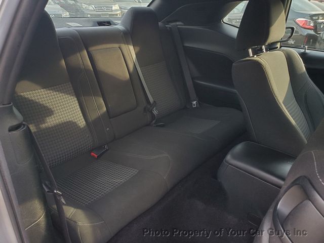 2016 Dodge Challenger 2dr Coupe SXT - 23002250 - 19