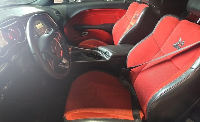 2016 Dodge Challenger 392 SHAKER SCAT PACK! RED GUTS! BEST SPEC!  LED UPGRADES - 23032416 - 6