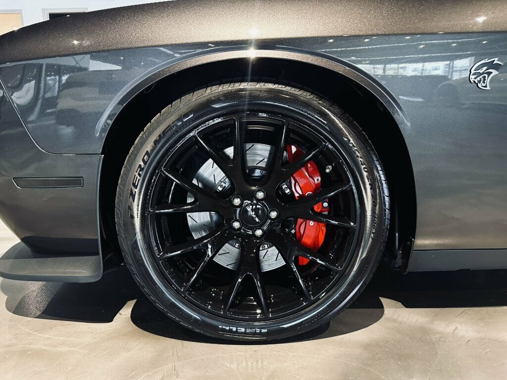 2016 Dodge Challenger HELLCAT 6SpeedManual/BremboBrakes/LagunaLthr /Sunroof/Nav - 23061515 - 24
