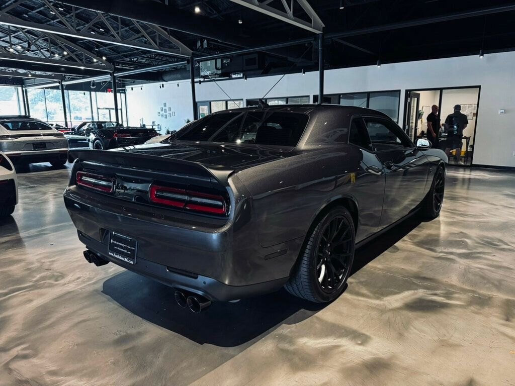 2016 Dodge Challenger HELLCAT 6SpeedManual/BremboBrakes/LagunaLthr /Sunroof/Nav - 23061515 - 4