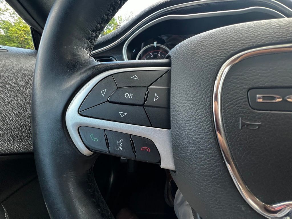 2016 Dodge Challenger R/T - 23082010 - 19