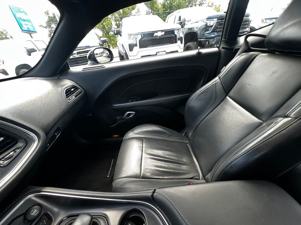 2016 Dodge Challenger R/T - 23082010 - 24