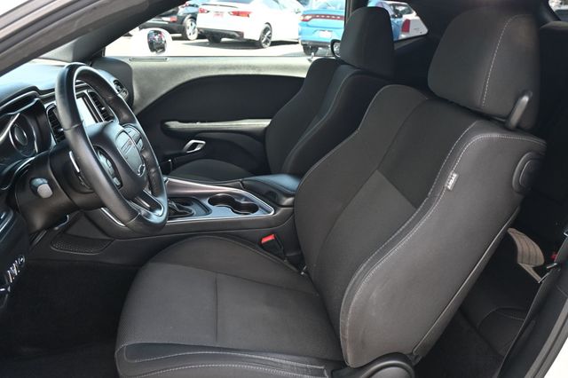 2016 Dodge Challenger R/T Shaker - 22837586 - 13